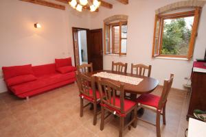 Posedenie v ubytovaní Seaside holiday house Kastel Novi, Kastela - 7554 + 11 fotografií
