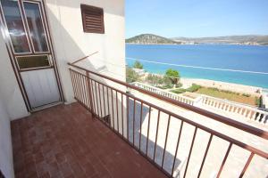 Fotografia z galérie ubytovania Family friendly apartments with a swimming pool Razanj, Rogoznica - 7606 v Ražanji