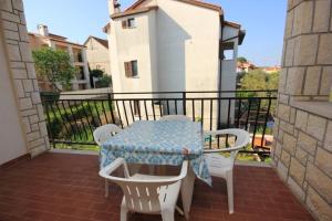 Balkón nebo terasa v ubytování Holiday apartments Pjescana Uvala, Pula - 7652