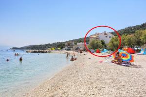 Galeriebild der Unterkunft Apartments by the sea Slatine, Ciovo - 7512 in Slatine