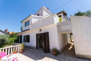Fotografia z galérie ubytovania Apartments by the sea Okrug Gornji, Ciovo - 6078 v Trogiri