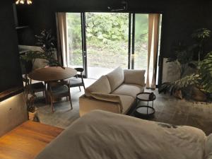 Posezení v ubytování LAVA SAUNA &VILLA
