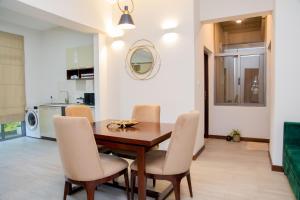 Dapur atau dapur kecil di ARON'S Lavinia RUBY