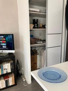 Kuchyň nebo kuchyňský kout v ubytování STU_DUO au Plan d’eau. + 1 fotografie