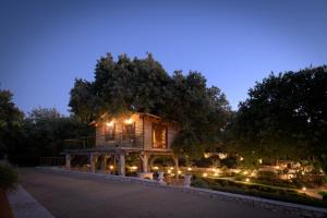 A garden outside Stolidi Mou Treehouse