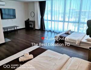 THE BEST LOCATION客房内的一张或多张床位