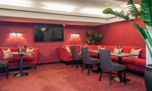 Posezení v ubytování Thon Hotel Linne