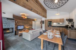 Kuchyňa alebo kuchynka v ubytovaní Quintessence Apt A301 - BO Immobilier - Châtel Multipass 2025 Été offert par votre hôte