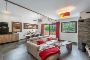 Posezení v ubytování Quintessence Apt A301 - BO Immobilier - Châtel Multipass 2025 Été offert par votre hôte + 5 fotografií