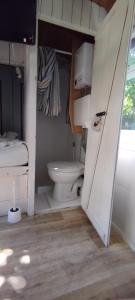 Een badkamer bij Campino