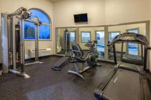 Fitnes centar i/ili fitnes sadržaji u objektu Days Inn by Wyndham Racine/Sturtevant