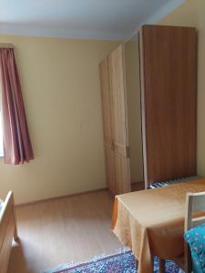 Fotografie z fotogalerie ubytování Ferienwohnung Vertatschablick v destinaci Ferlach