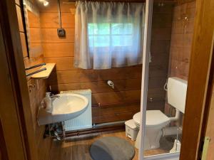 Ein Badezimmer in der Unterkunft Naturpark Kanone