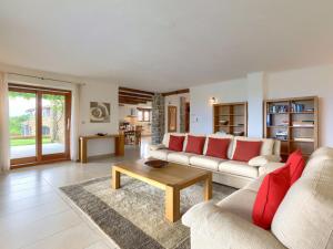Posedenie v ubytovaní Villa Remington by Interhome