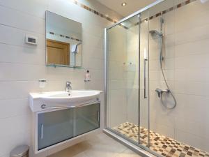 Kúpeľňa v ubytovaní Villa Stuartma by Interhome