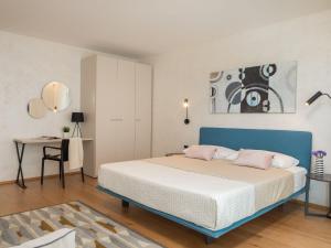 Posteľ alebo postele v izbe v ubytovaní Villa Old Olive VIII by Interhome