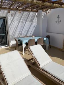 Zdjęcie z galerii obiektu AmuraHouse. Private terrace BBQ. Centric and cosy. w mieście Cotillo +11 zdjęć
