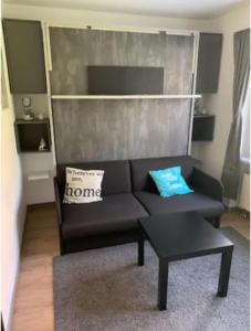 Galeriebild der Unterkunft Lovely 1-bedroom vacation studio apartment with pool and sauna in Laax