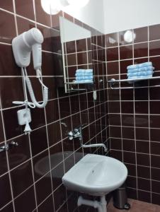 Koupelna v ubytování Hotel Zlatá Labuť