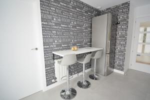 Zdjęcie z galerii obiektu GALIHOST - Apartamento con piscina en Canelas, Sanxenxo w mieście Sanxenxo