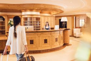 Hosté ubytování Alpenpalace Luxury Hideaway & Spa Retreat + 37 fotografií