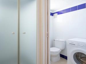 Łazienka w obiekcie Apartment Puerto Banus OPQ by Interhome