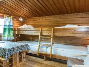 Posezení v ubytování Holiday Home Livon pirtti 2 by Interhome