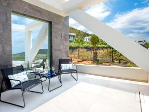 Balkón nebo terasa v ubytování Villa Villa Atina by Interhome