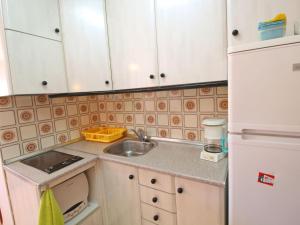 Kjøkken eller kjøkkenkrok på Apartment Voramar-8 by Interhome