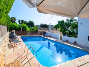Bazén v ubytování Holiday Home La Marina by Interhome nebo v jeho okolí