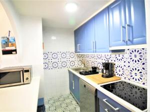Kuchyňa alebo kuchynka v ubytovaní Holiday Home Alkabir playa by Interhome