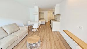 Η κουζίνα ή μικρή κουζίνα στο BR Silgar Suites