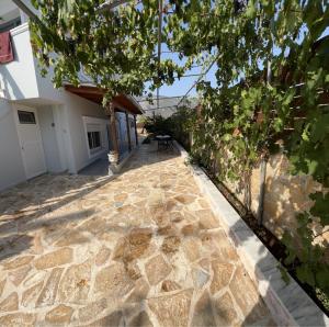The building in which the holiday home is located