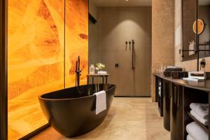 A bathroom at The Emporium Hotel Plovdiv - MGallery Collection