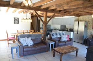 Η κουζίνα ή μικρή κουζίνα στο The Railway Cottage - characterful and comfortable holiday cottage +18 φωτογραφίες