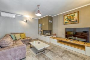 Część wypoczynkowa w obiekcie Villa Kata in Selina
