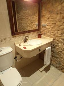 Koupelna v ubytování Hostal Virgen de la Encina