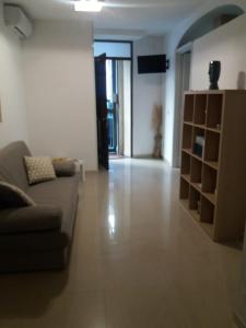 A seating area at Tania's House