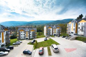 Nespecifikovaný výhled na hory nebo výhled na hory při pohledu z apartmánu
