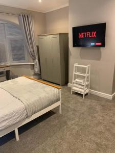 Pleasure Beach View客房内的一张或多张床位