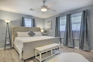 Una cama o camas en una habitación de Updated High Point Retreat with Pool and Backyard