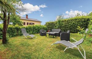 Vonkajšia záhrada v ubytovaní Apartments with a parking space Lovran, Opatija - 7673