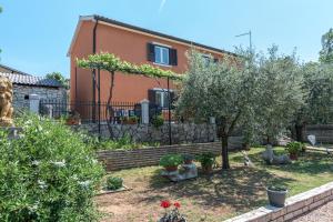 Vonkajšia záhrada v ubytovaní Family friendly house with a parking space Sveti Martin, Central Istria - Sredisnja Istra - 7849 + 15 fotografií