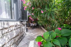 Vonkajšia záhrada v ubytovaní Apartments with WiFi Rijeka - 7825