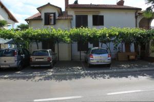 Fotografia z galérie ubytovania Apartments by the sea Icici, Opatija - 7745 v destinácii Ičići