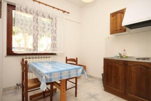 Fotografia z galérie ubytovania Apartments by the sea Icici, Opatija - 7745 v destinácii Ičići
