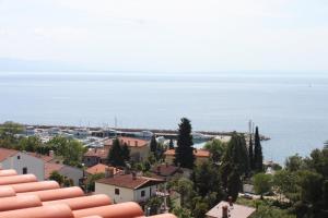 Fotografie z fotogalerie ubytování Apartments with a parking space Icici, Opatija - 7793 v destinaci Ičići