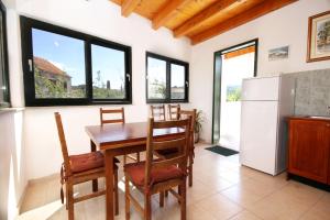 Fotografie z fotogalerie ubytování Apartments with WiFi Zrnovo, Korcula - 9214 v destinaci Korčula