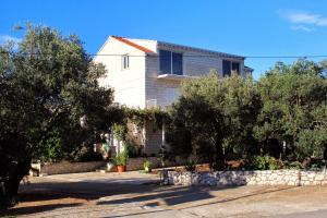 Fotografie z fotogalerie ubytování Apartments with a parking space Lumbarda, Korcula - 9298 v destinaci Lumbarda