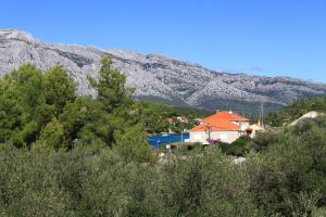 Zdjęcie z galerii obiektu Apartments by the sea Lumbarda, Korcula - 9302 w mieście Lumbarda